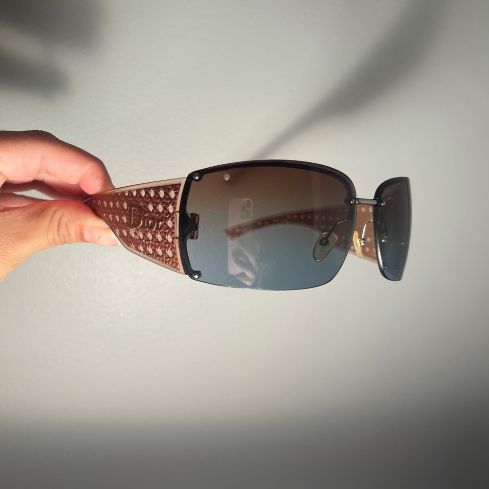 DIOR SUNGLASSES - Picture 3 of 7